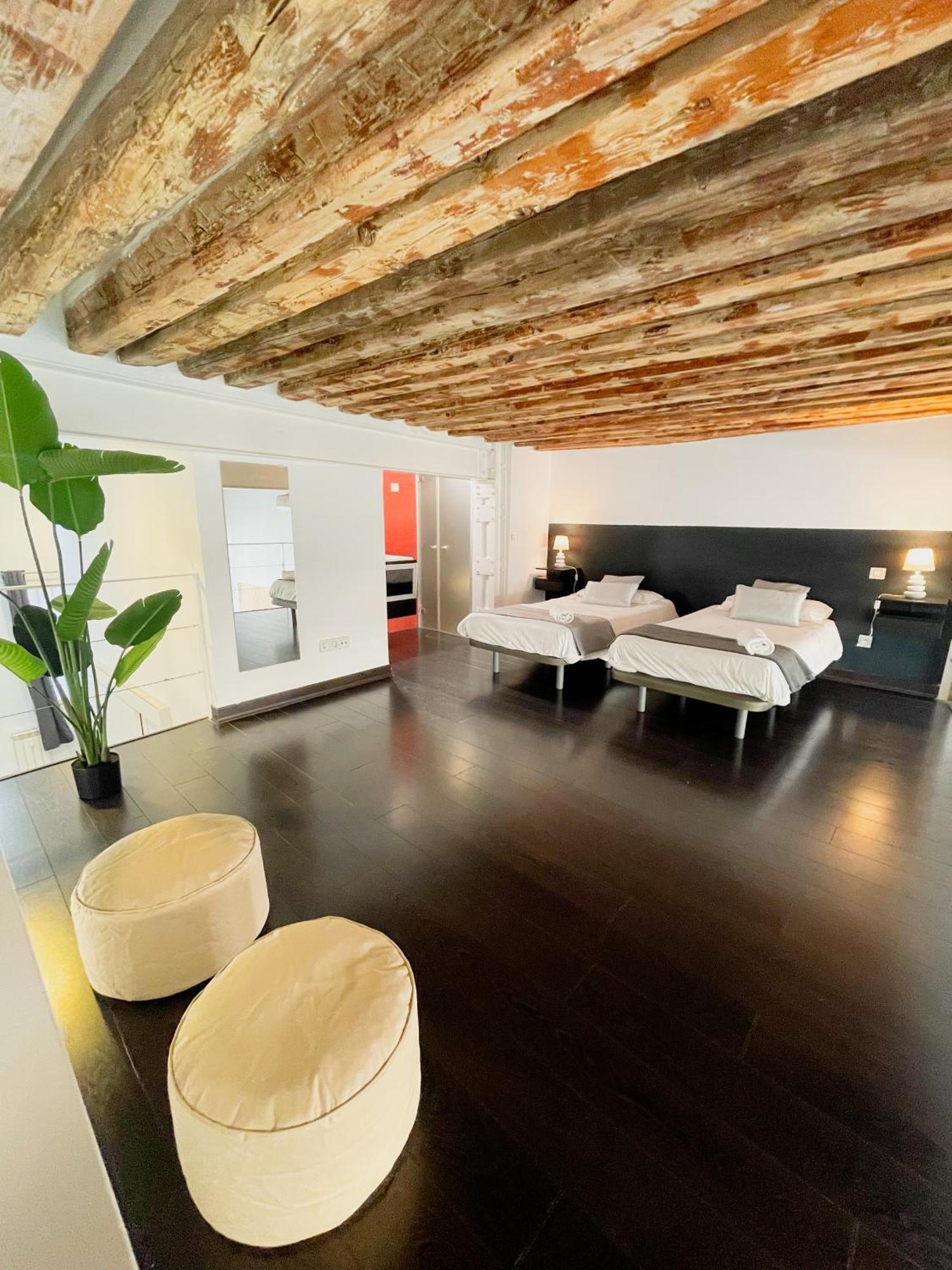 Carretas Duplex Exterior Derecha Apartment Madrid Exterior photo