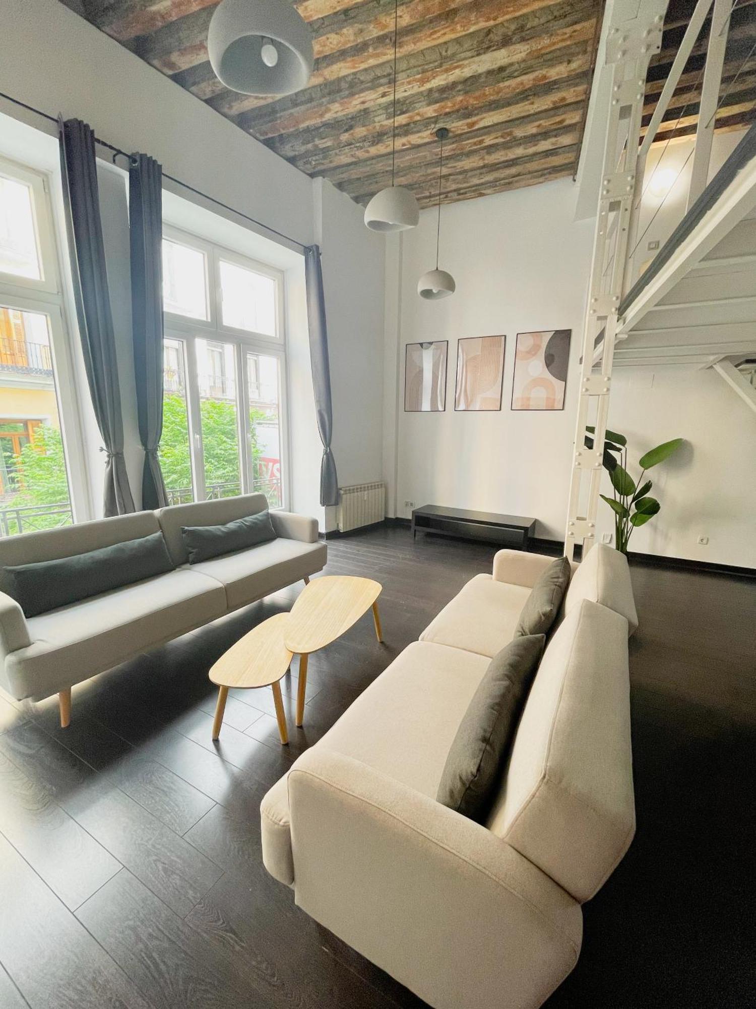 Carretas Duplex Exterior Derecha Apartment Madrid Exterior photo
